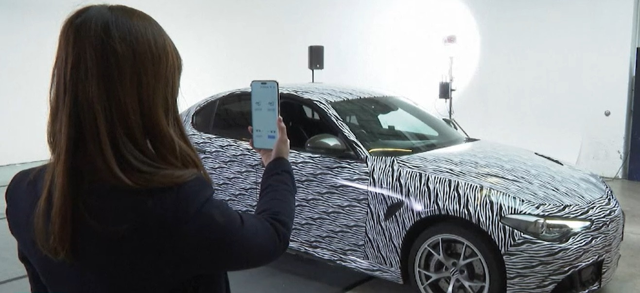 Inovație tech în Barcelona. Un dispozitiv AI monitorizează privirea șoferului și apoi pune în mișcare autoturismul