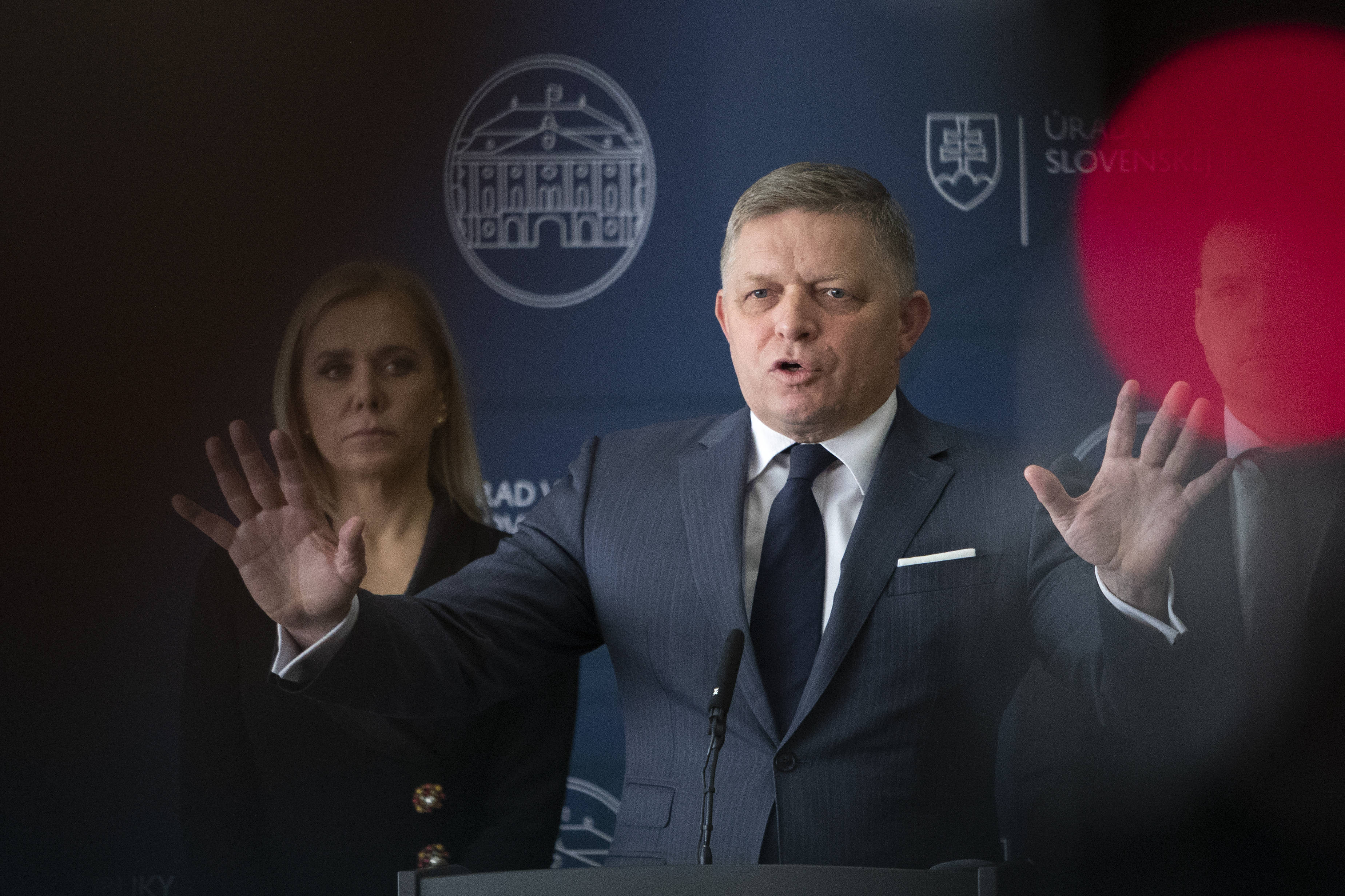 Decizia controversată luată de premierul slovac Robert Fico chiar înainte să fie împușcat cu mai multe gloanțe