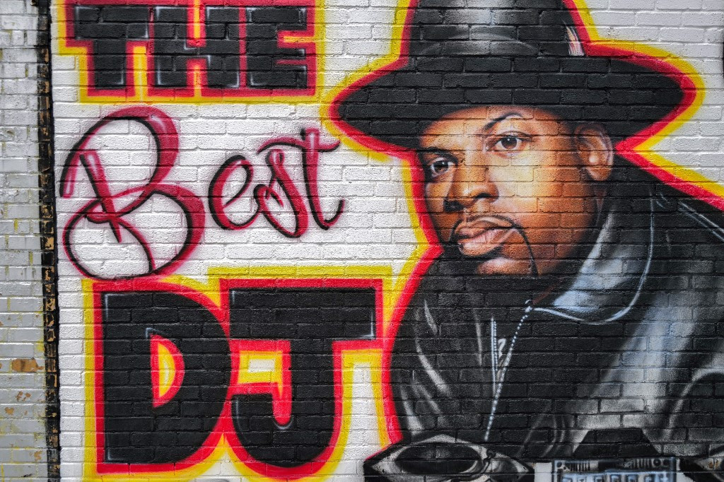 Doi bărbați, condamnați pentru uciderea lui Jam Master Jay de la Run-DMC, la aproape 22 de ani de la moartea starului rap