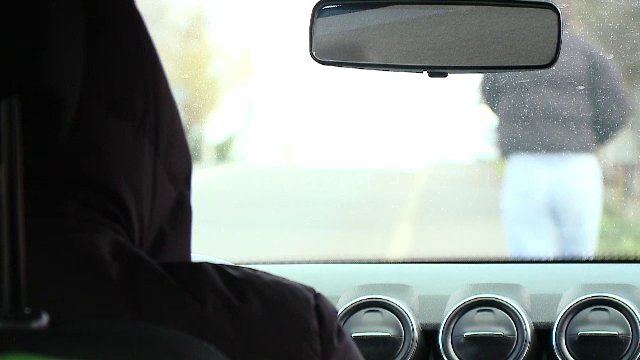 Un tânăr din Maramureș și-a răpit fosta iubită, o fată de 17 ani. A pândit-o în apropierea liceului