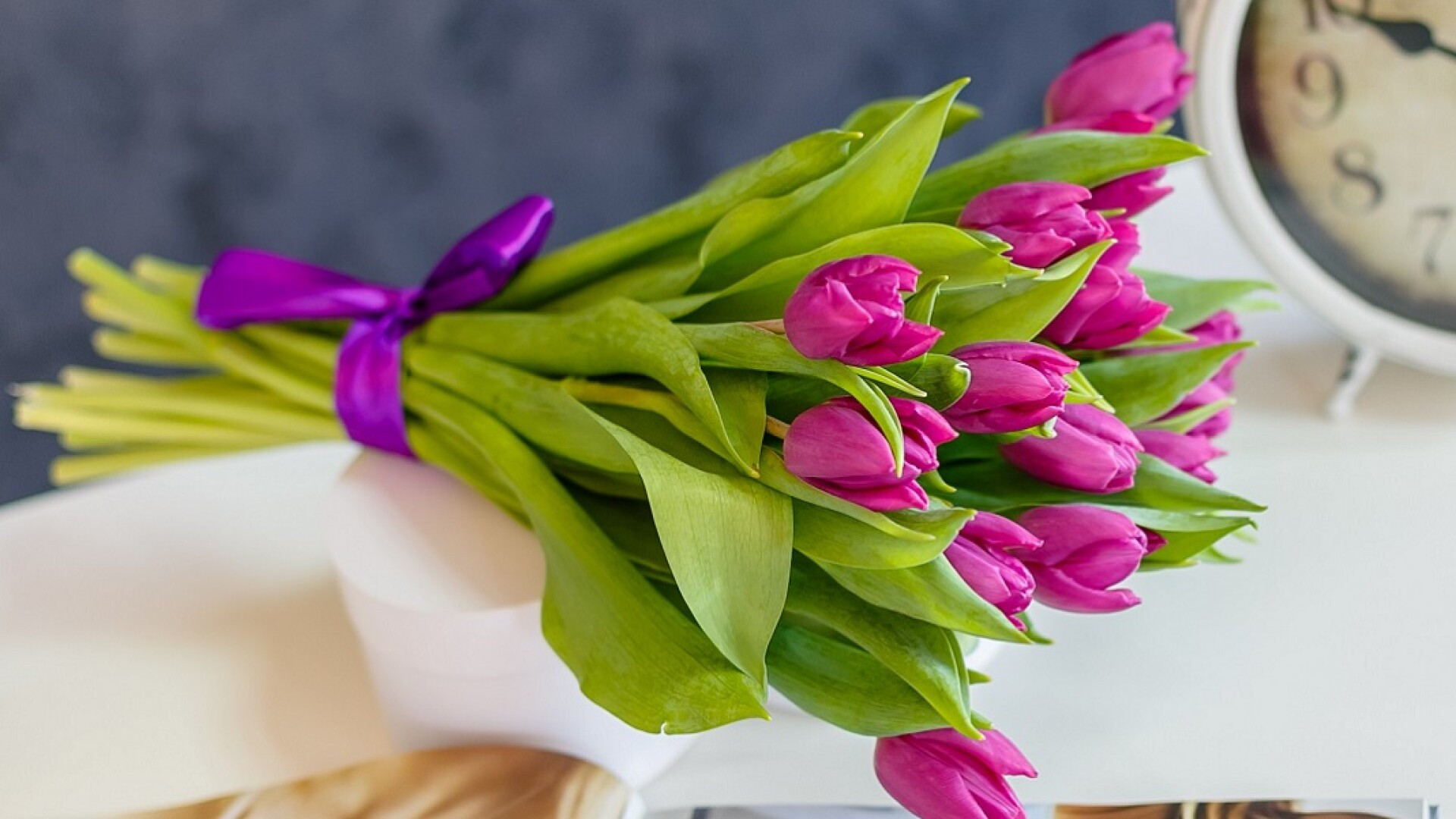 (P) Semnele zodiei și universul floral