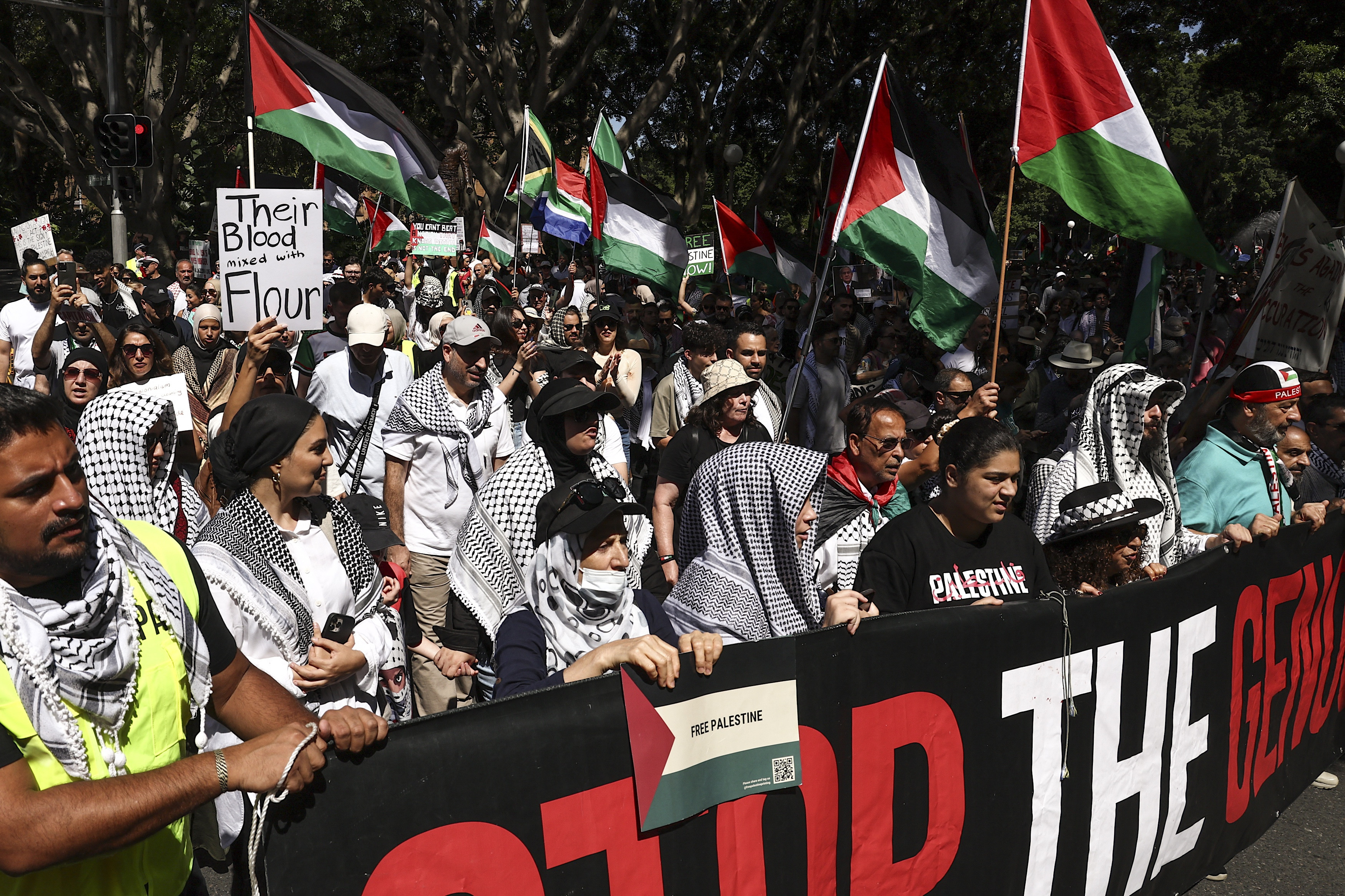 Mii de israelieni au manifestat împotriva guvernului pentru a cere eliberarea ostaticilor. „Tu eşti capul, tu eşti de vină”