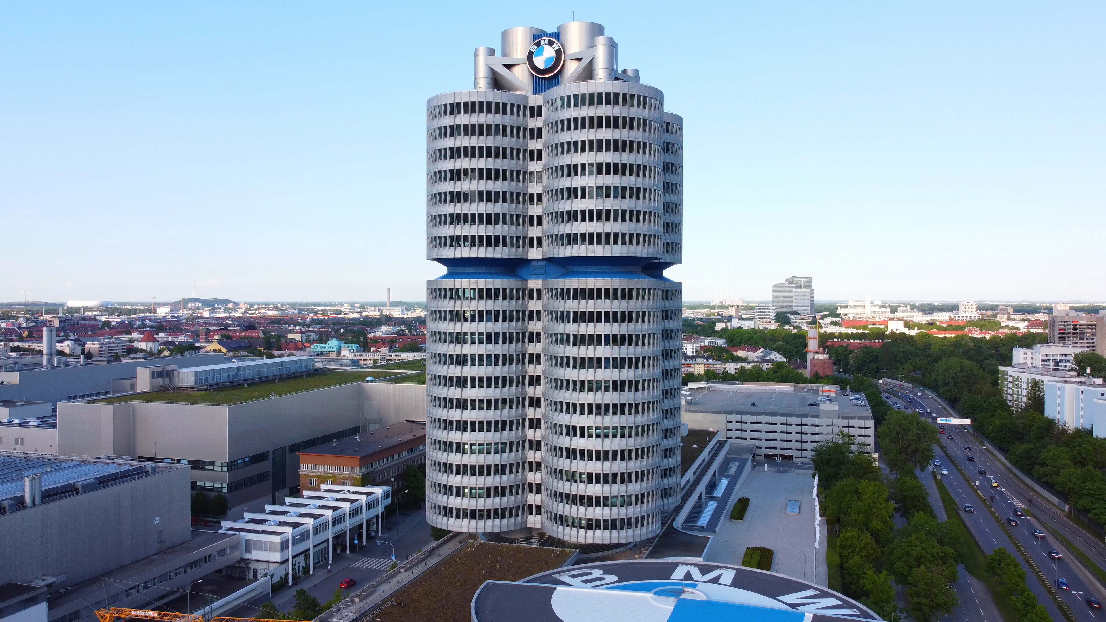 BMW investește, în sfârșit, în România. Orașul în care va angaja mii de oameni