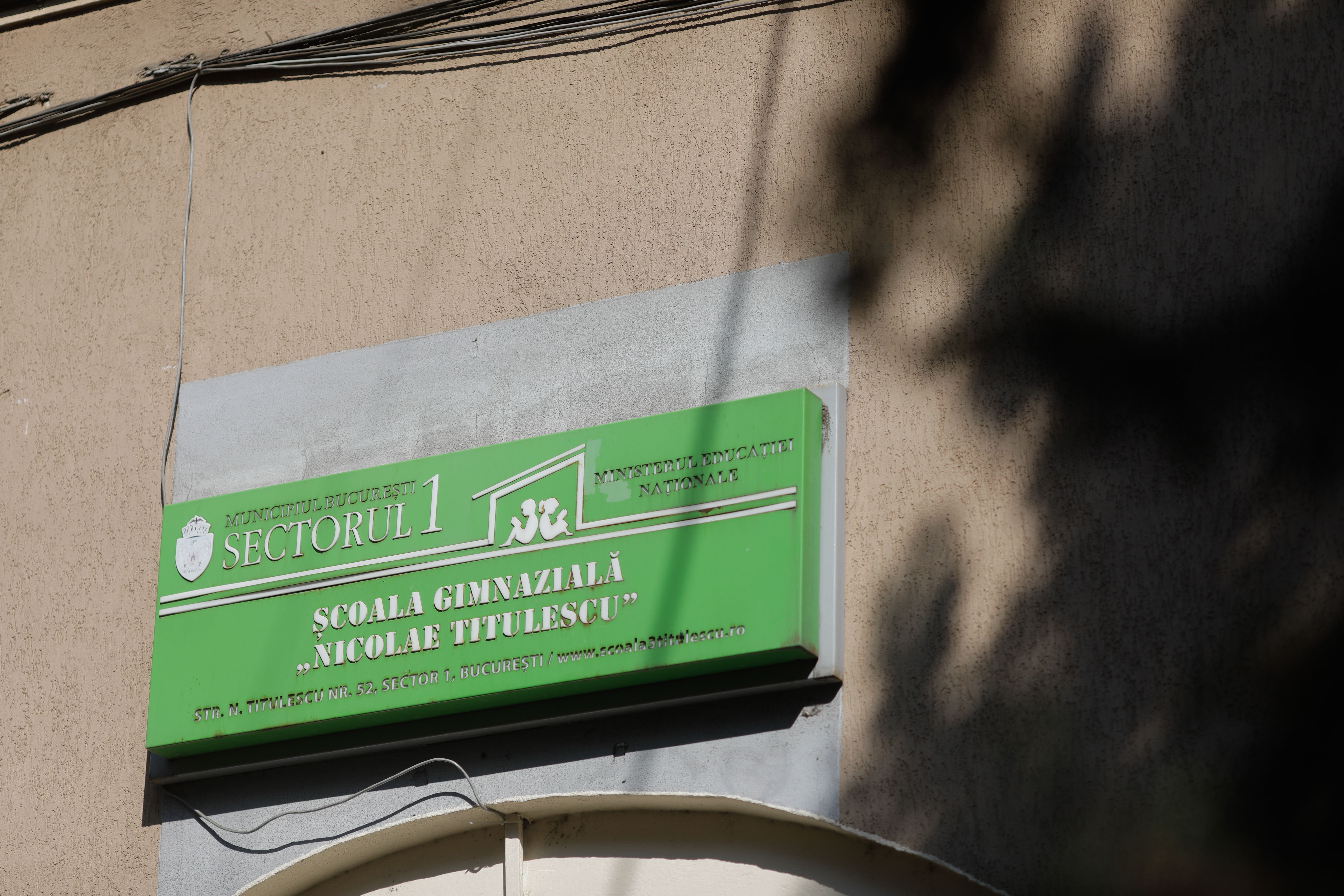 Surse: Directoarea școlii Nicolae Titulescu, unde un elev a fost violat de 2 ori, ar fi demisionat