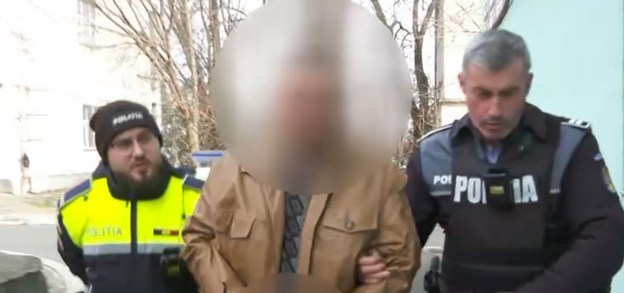 Un polițist local din Galați, bătut de bărbatul pe care l-a reținut. Cum s-a petrecut incidentul