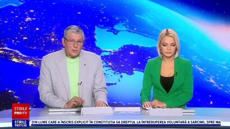 Erupţia unui vulcan din insulele Galapagos, un spectacol nocturn magnific