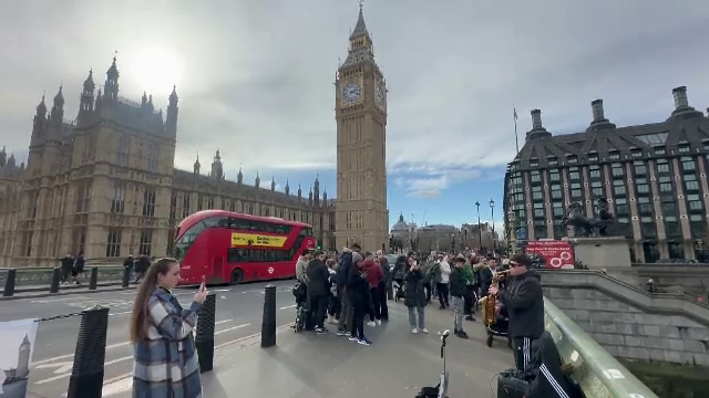 Autoritățile fac casting pentru muzicienii stradali din Londra: ”E un vis”. Câți bani strâng într-o zi de la trecători