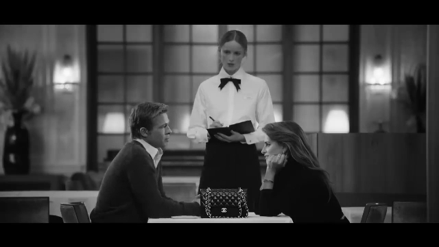 Penelope Cruz și Brad Pitt, surpriza serii la prezentarea casei Chanel de la Săptămâna Modei de la Paris | GALERIE FOTO