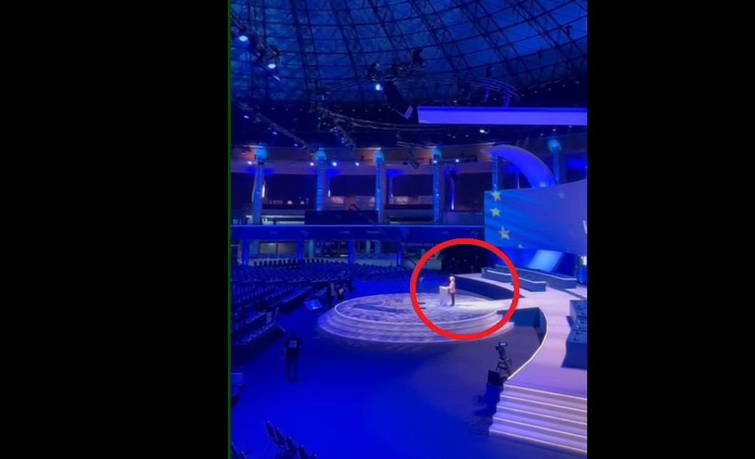 VIDEO. Ursula von der Leyen și-a repetat discursul de candidat la funcția de președinte al CE peste o oră, cu sala goală