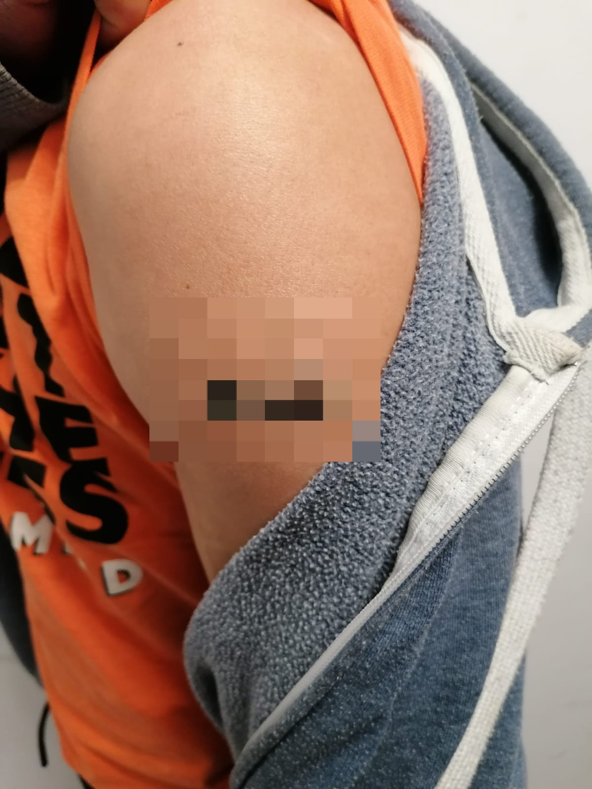 Un bărbat din Baia Mare a întreținut ani de zile relații sexuale cu băieți minori. Are un tatuaj cu numele unuia dintre ei