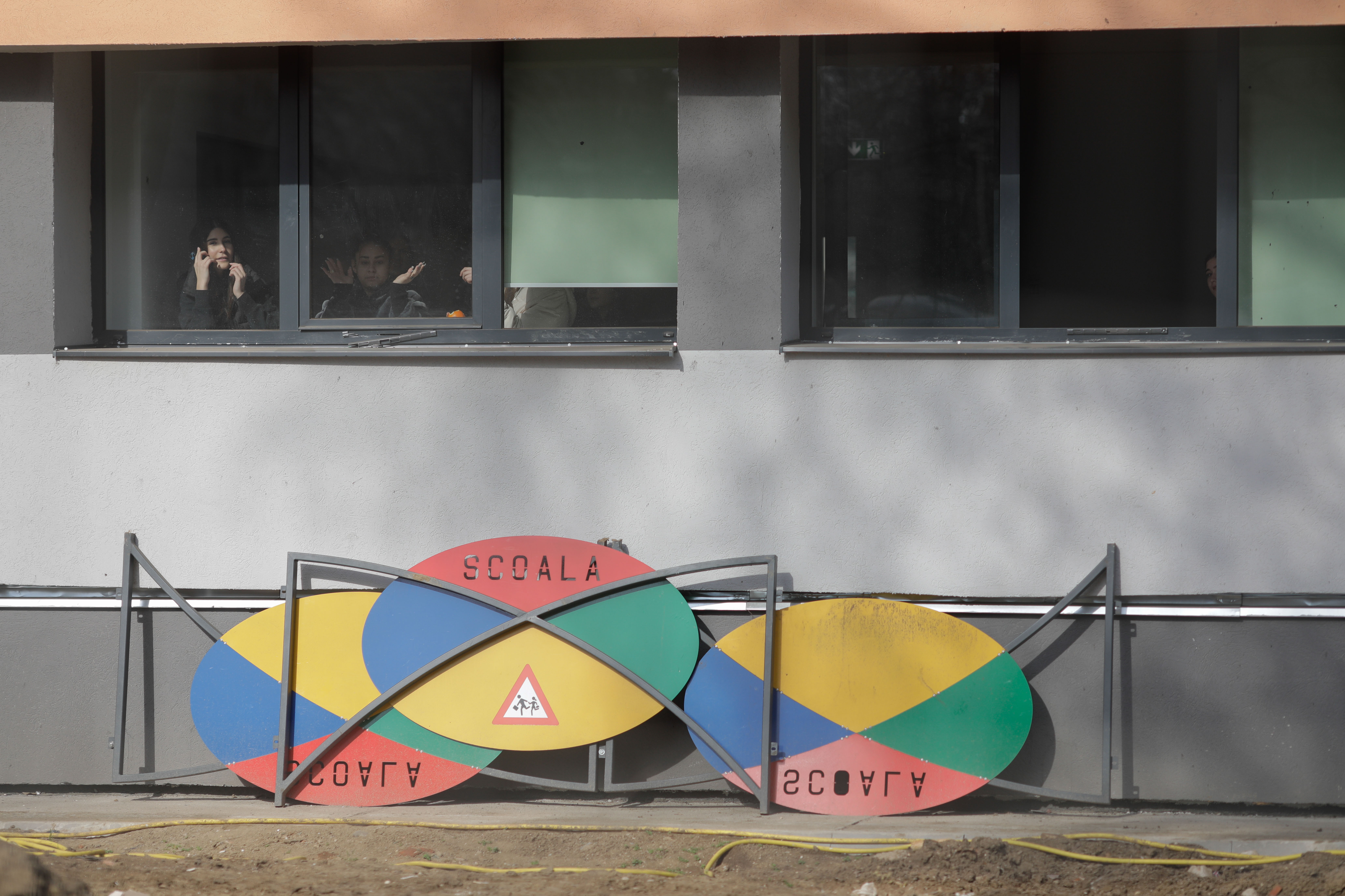 Chestionarul antidrog realizat de Prefectura Capitalei: 60,2% dintre elevi sunt de acord cu introducerea testelor antidrog