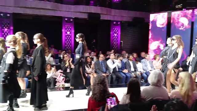 Tinerele își doresc să ajungă modele sau majorete. ”În planurile mele de viitor e să ajung cunoscută”