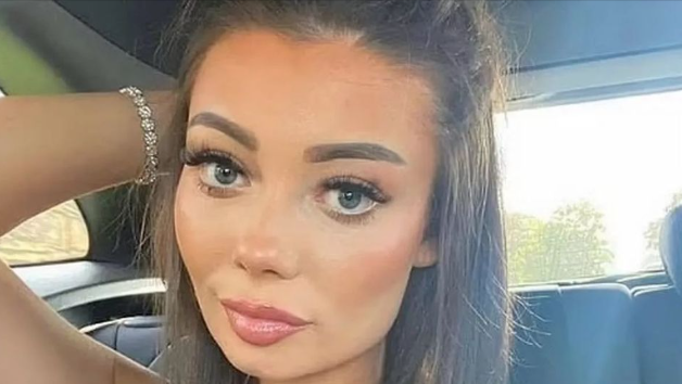 O tânără polițistă, acuzată că avea o relație cu un cunoscut interlop și cu șeful ei căsătorit, în același timp