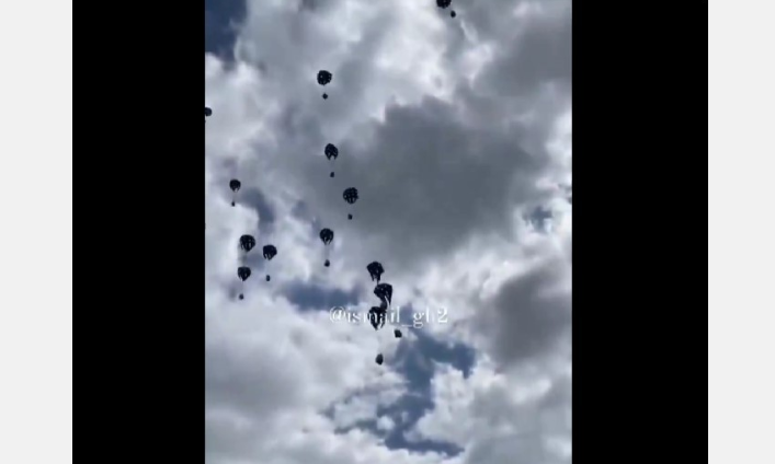 O paraşutare de ajutoare s-a soldat cu cinci morţi şi 10 răniţi în Gaza, după ce o paraşută nu s-a mai deschis | VIDEO