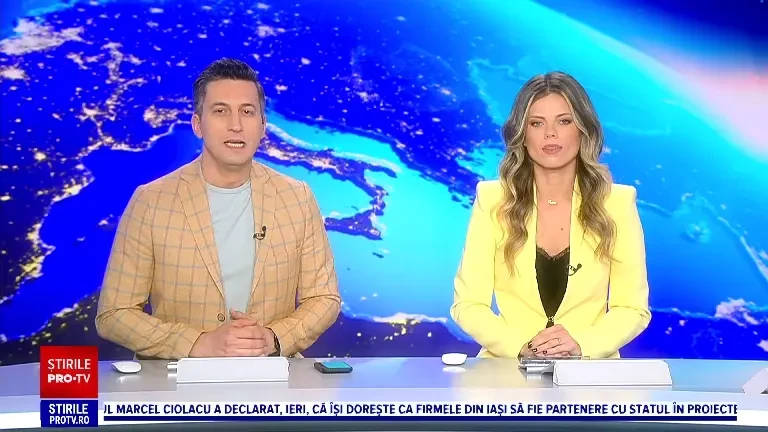 Fenomenul generat de transpiraţia de pe mâinile celor care au atins statuia Julietei din Verona. Sculptura, afectată grav