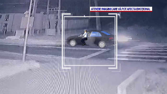 Momentul în care polițistul din Argeș este târât cu mâna prinsă în portiera mașinii șoferului drogat mai bine de 1 km. VIDEO