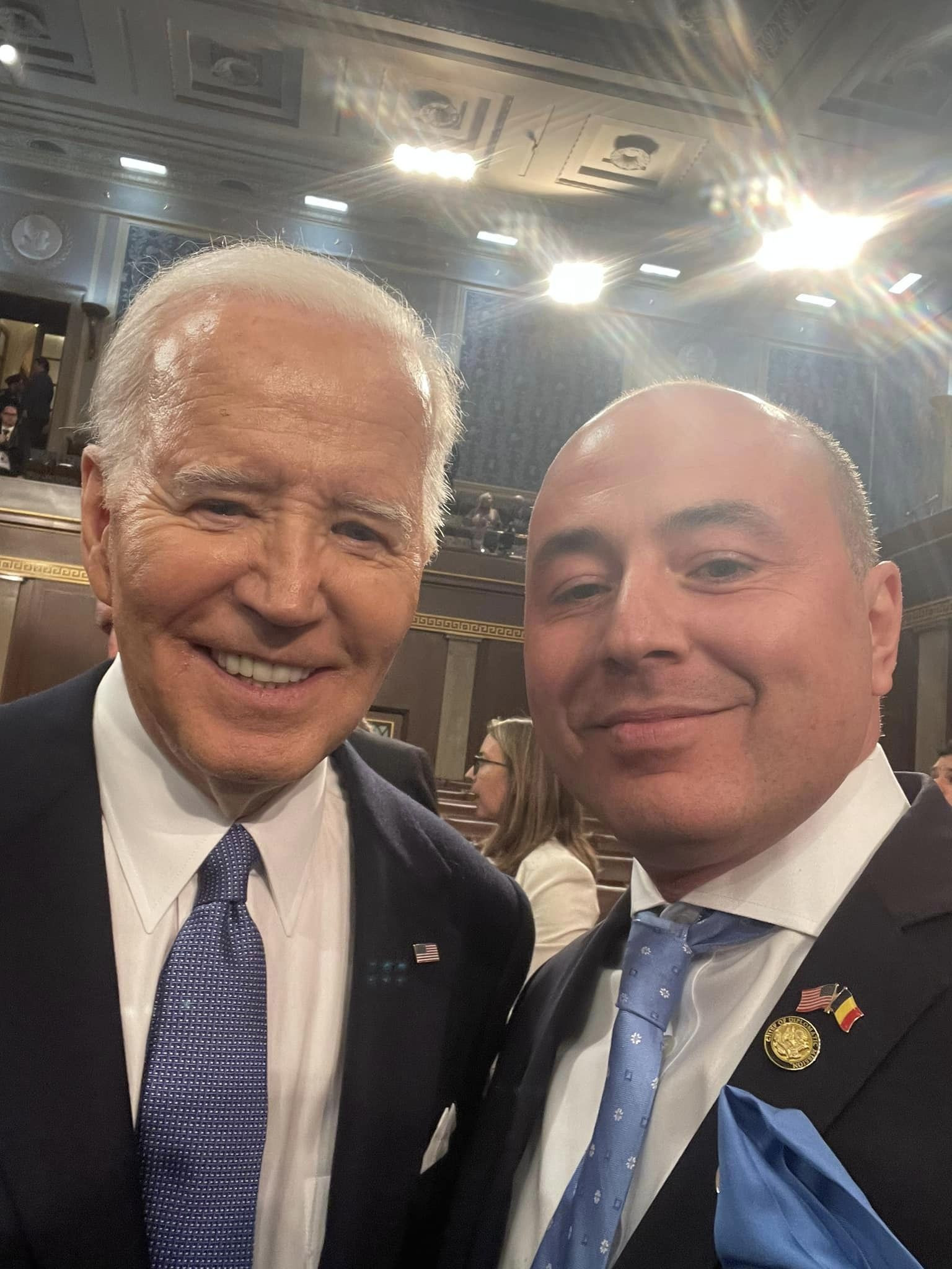 Ambasadorul României în SUA, selfie cu președintele Joe Biden. ”Să ne amintim cine suntem”