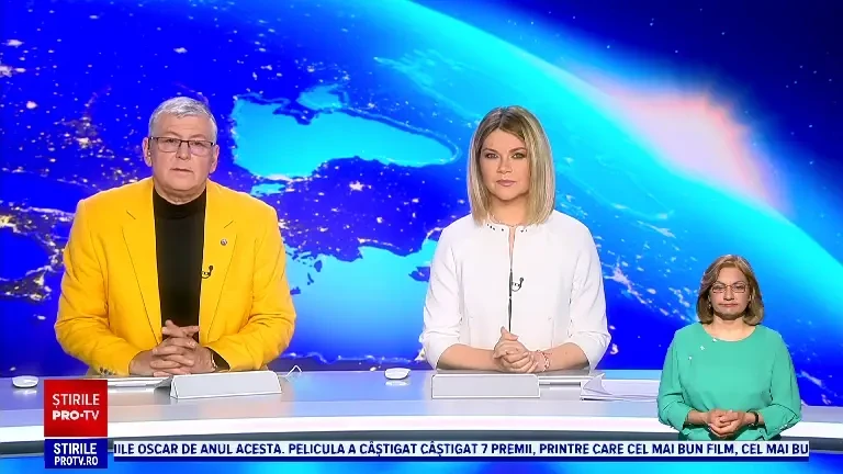 O familie prinsă în mijlocul unui incendiu de vegetație în Delta Dunării, salvată cu ajutorul unui elicopter SMURD