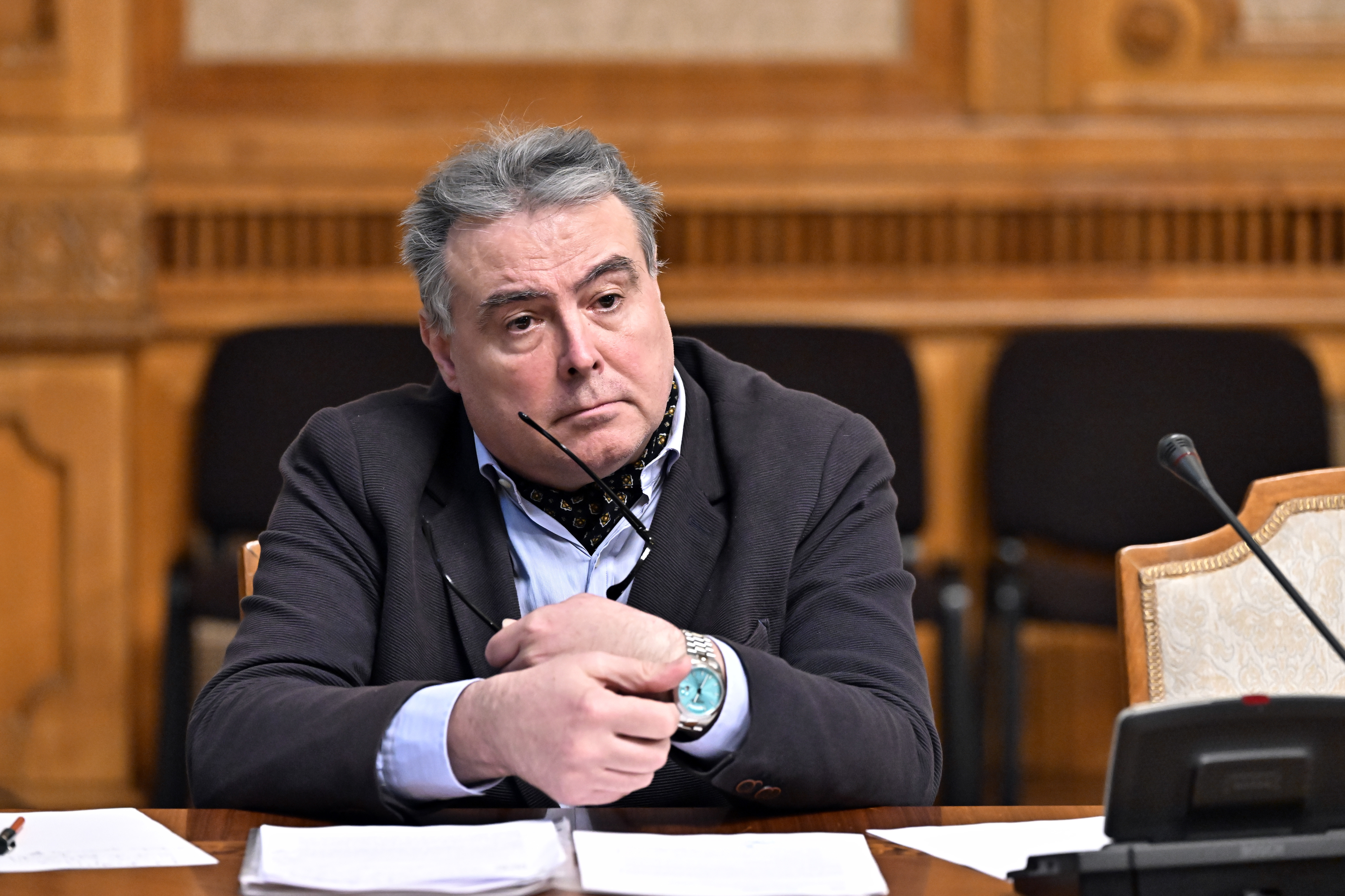 Adrian Cioroianu, întrebat dacă are de gând să îşi dea demisia de la Biblioteca Națională: ”Nu”