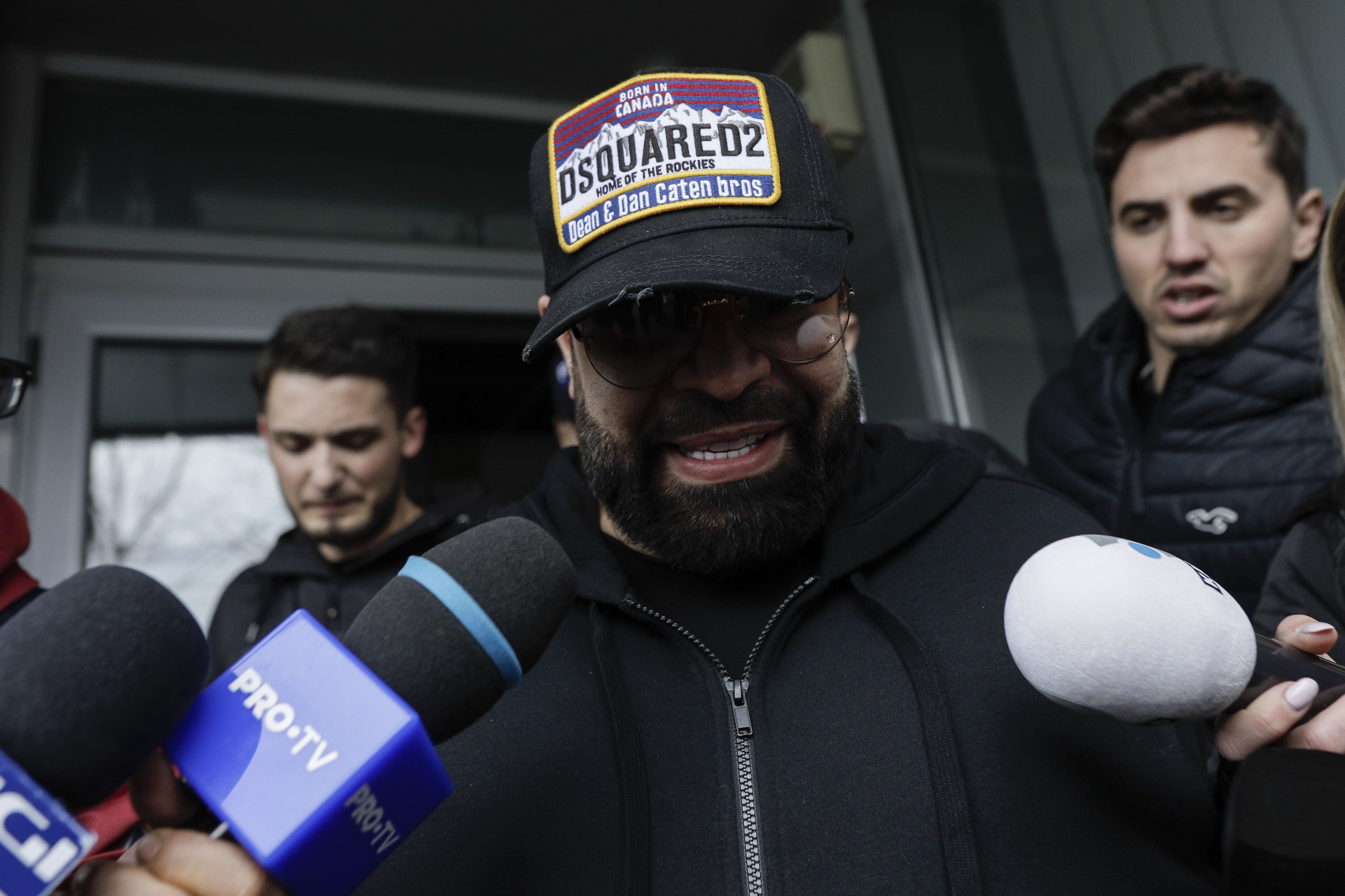 Ce spune complicele lui Florin Salam despre acuzațiile care i se aduc manelistului. Declarațiile lor se contrazic