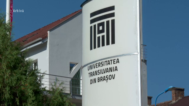 Un profesor universitar din Brașov este acuzat că ar fi agresat sexual două studente, pe care le-ar fi picat la examene