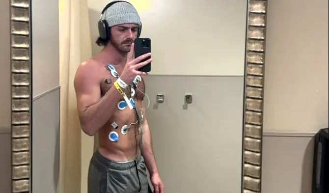 A ajuns la urgențe cu o gaură în plămân din cauza țigărilor electronice. „Să vă gândiți să renunțați la fumat, nu merită"