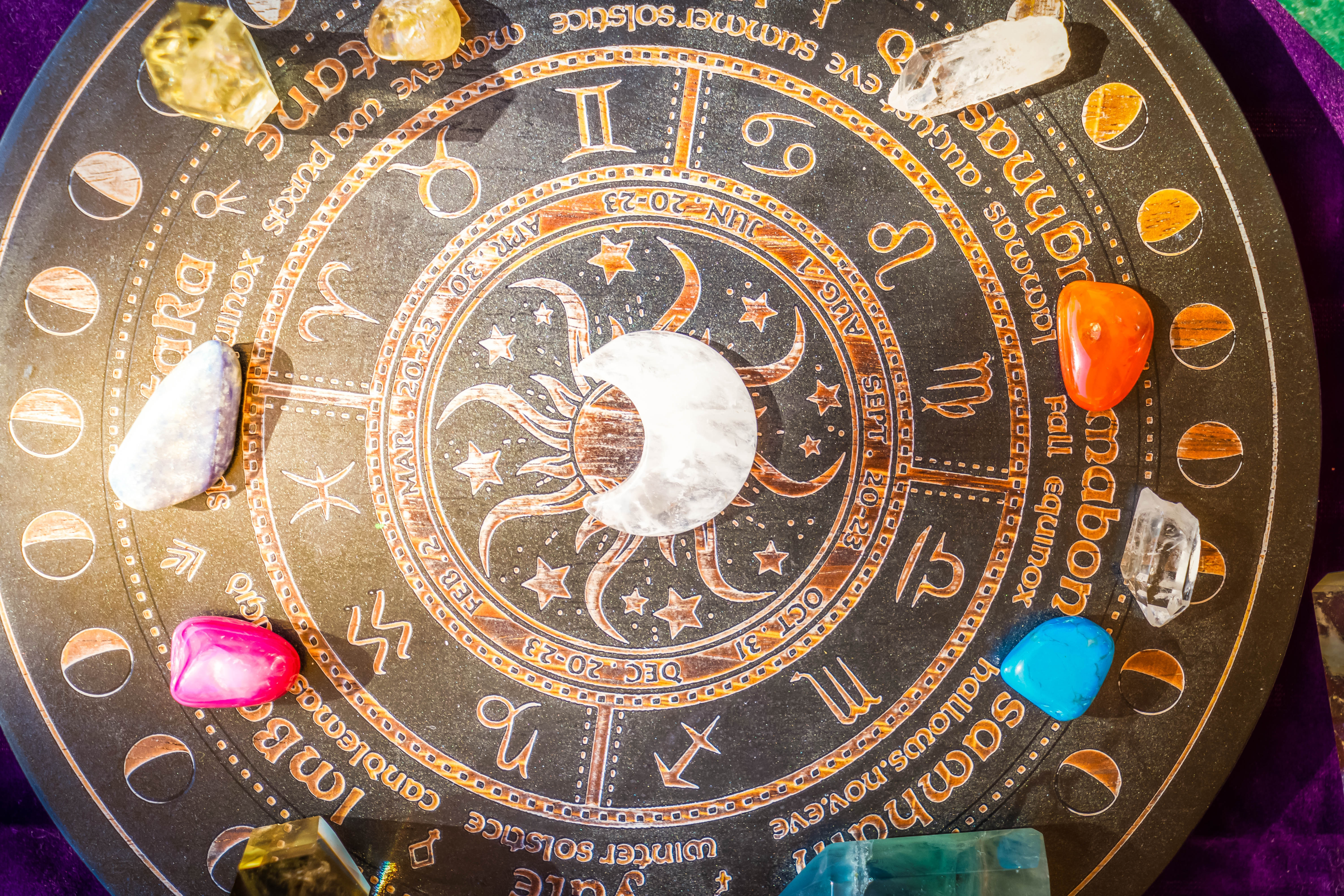 Horoscop săptămâna 15 – 21 aprilie 2024. O perioadă cu imprevizibil și reînnoirea planurilor pentru zodii