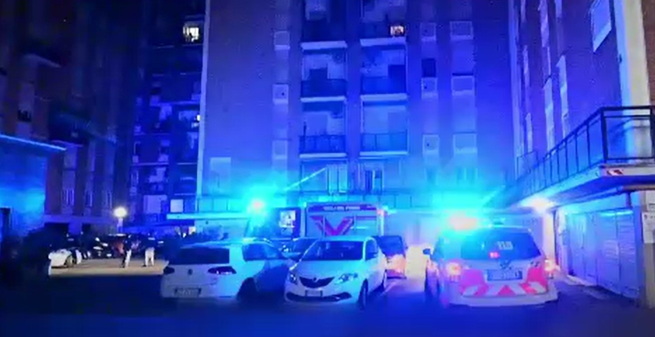 O româncă și cei trei copii ai ei au murit într-un incendiu care le-a cuprins apartamentul din Bologna. Reacția MAE