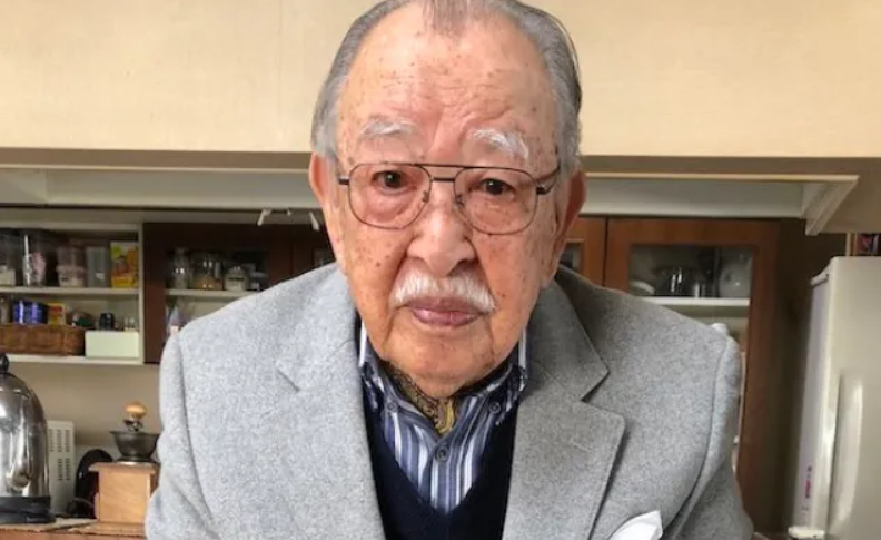 Bărbatul care a inventat karaoke a murit la vârsta de 100 de ani. Cum a luat naștere celebra creație