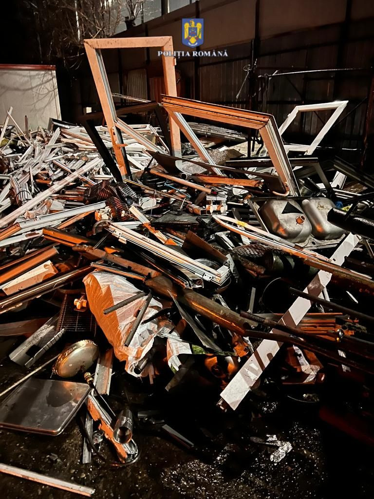 Percheziții masive la Galați într-un dosar de delapidare. Prejudiciul e de peste un milion lei