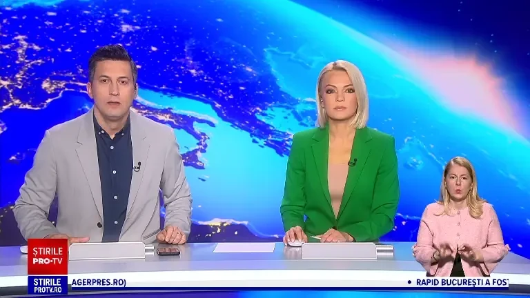 Un câine s-a aruncat de la etajul 8, în Hunedoara. Proprietarul ținea câini și pisici care nu au văzut vreodată lumina zilei