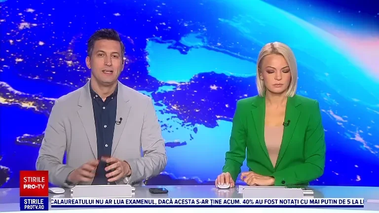 Două berze care și-au făcut cuib într-un sat din județul Mureș au devenit vedete pe internet. Cuibul este monitorizat video