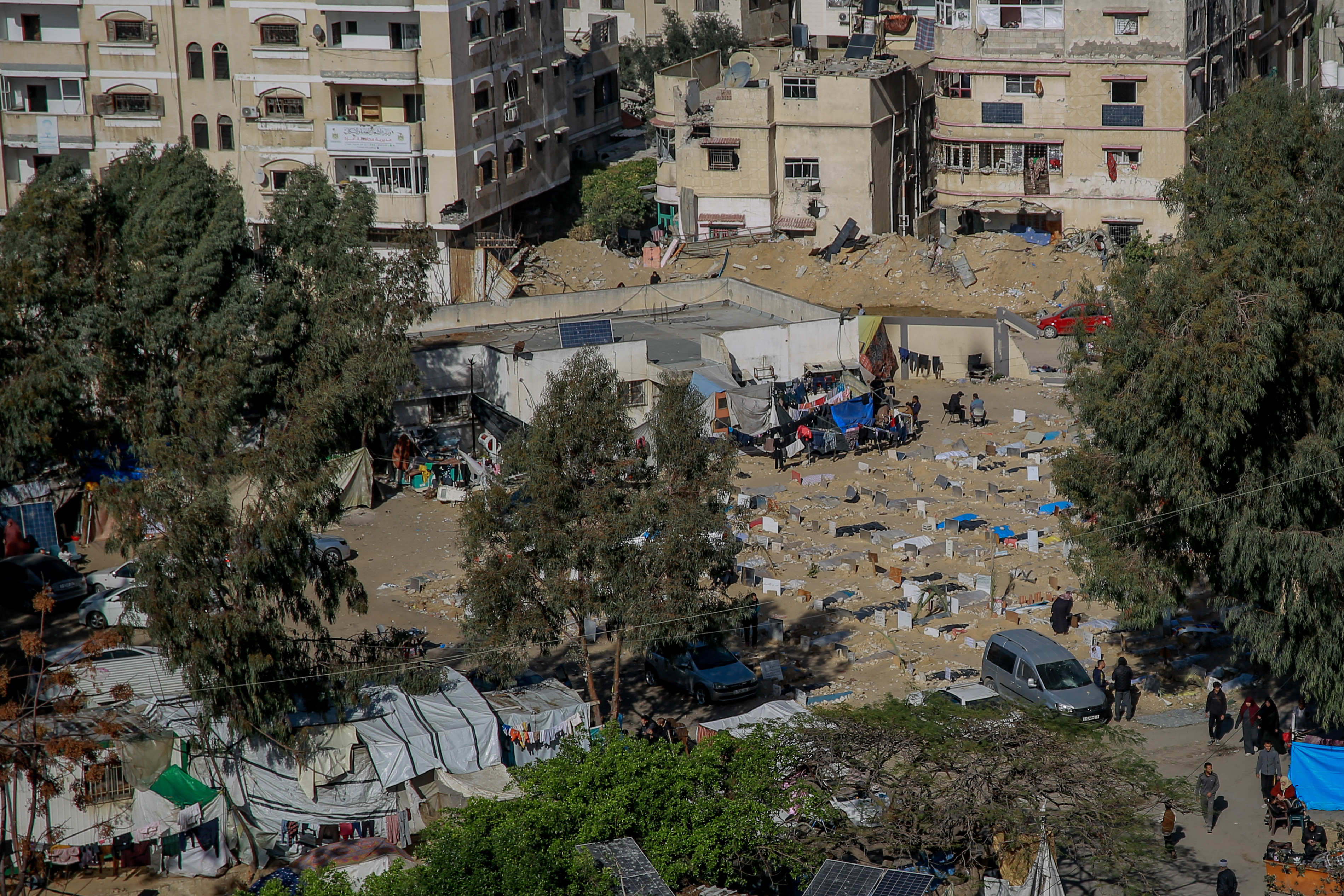 Forţele israeliene au lansat un asalt nocturn asupra spitalului al-Shifa din Gaza