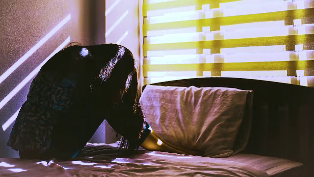 Parlamentul European a aprobat primele norme ale UE privind combaterea violenţei împotriva femeilor