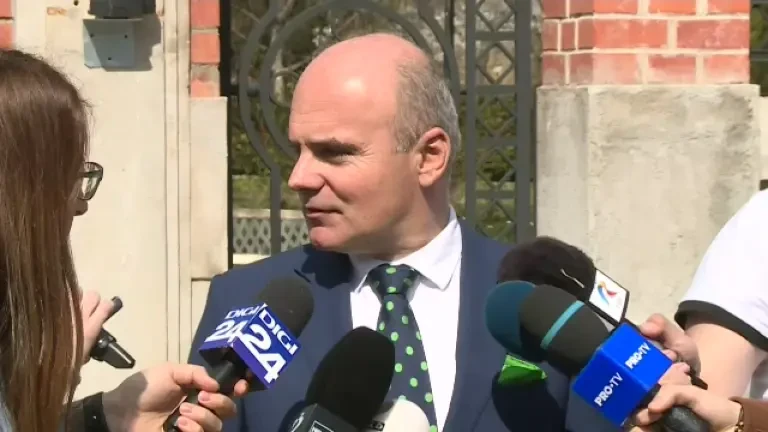 Rareș Bogdan spune că nu a auzit de numele lui Cătălin Cârstoiu, posibil candidat la Capitală: Am crezut ca e Cristoiu!