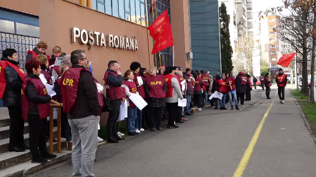 „De 16 ani lucrăm pe salariul minim pe economie”. Angajații Poștei Române amenință cu greva generală