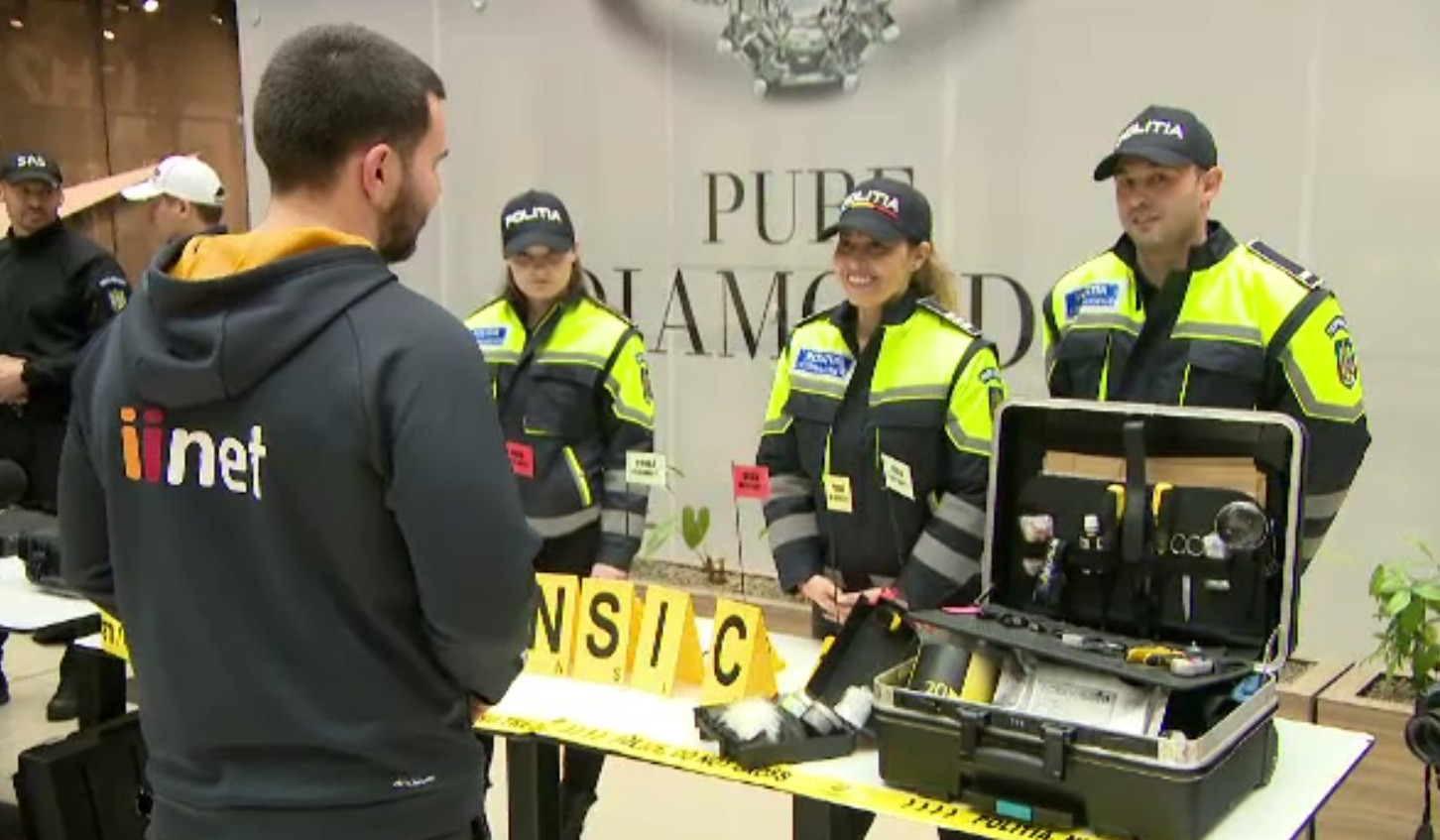 Sute de posturi în Poliția Română scoase la concurs. Viitor candidat: „Îmi place să intru în case peste oameni”