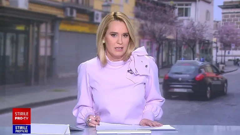 Secretul longevității unei femei de 104 ani. Bea vin, iese în oraș și se plimbă cu bicicleta