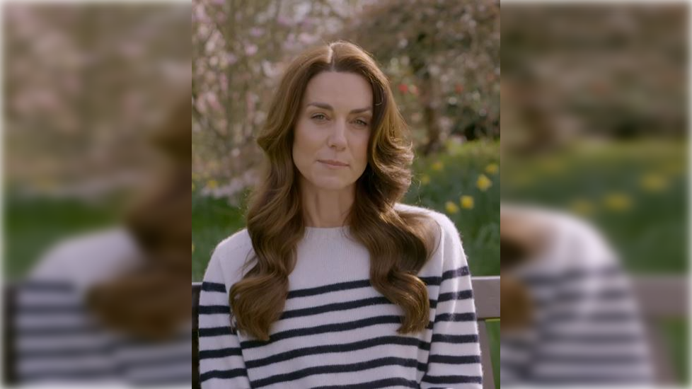 Gestul subtil făcut de prințesa Kate în momentul în care a anunțat că are cancer. Imaginile, analizate de experți