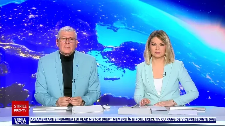 Ninsoare puternică în România. Traficul este restricționat, copacii sunt căzuți pe șosea