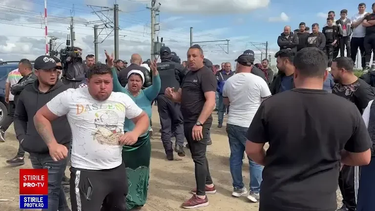 Scandal în timpul unei intervenții a Gărzii de Mediu în Călărași. Localnicii s-au revoltat că le ridică deșeurile. VIDEO