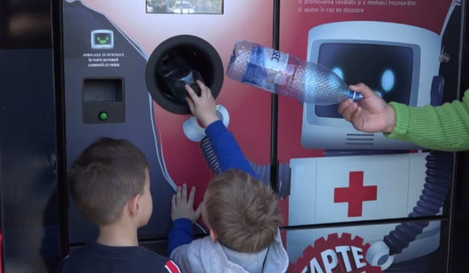 Colectarea selectivă, promovată prin artă, în Bacău. Copiii au aflat cât de important este să reducem poluarea