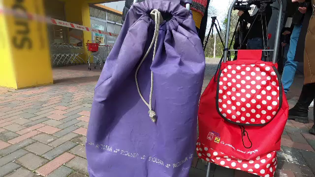 Supermarketul din București în care s-a prăbușit o bucată de tavan fusese renovat. O pensionară a fost rănită la cap