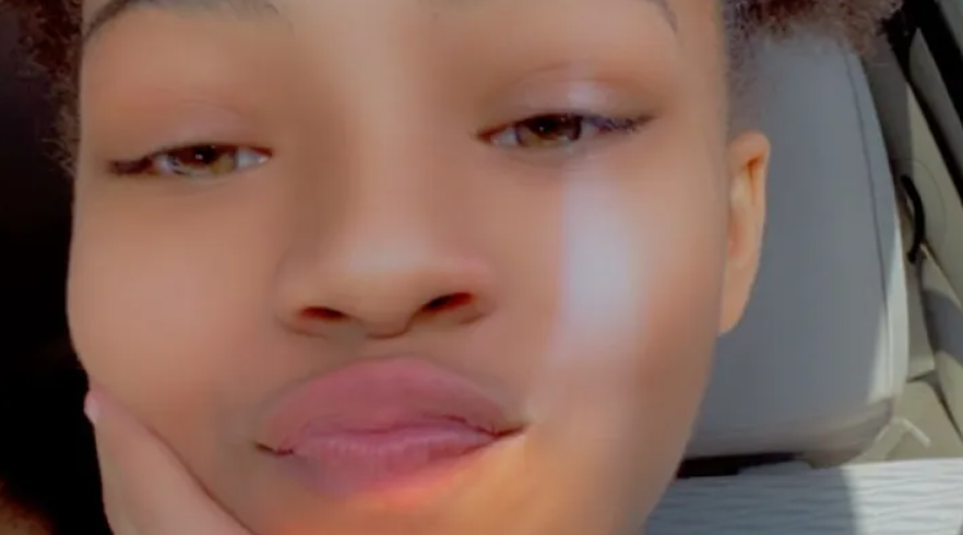 O mamă și-a împușcat fiica de 13 ani în timp ce își căuta cheile în geantă. Fata a murit