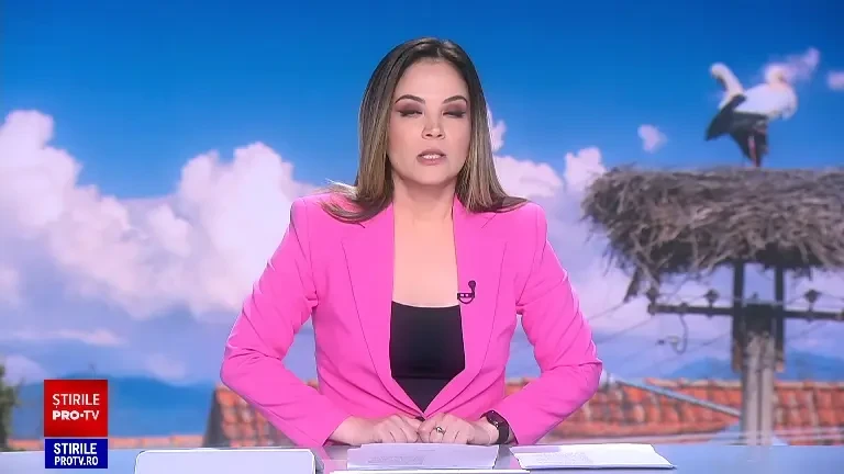 Localnicii unei localități din Dâmbovița, îngroziți de moartea unor berze. Cadavrele lor cad în drumul copiilor spre școală