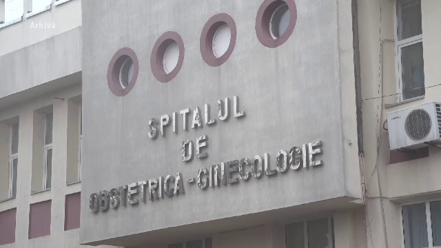 O asistentă va primi salariu cu 10% mai mic, după ce a încurcat doi bebeluși la externare