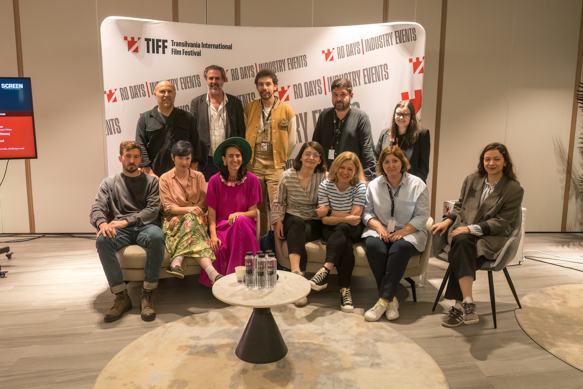 Creatorii rom&acirc;ni de seriale se pot &icirc;nscrie la Drama Room