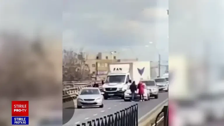 Soţ şi soţie, loviţi de o maşină în urma unei şicanări în trafic, în Bucureşti. Bărbatul fusese anterior lovit cu pumnul