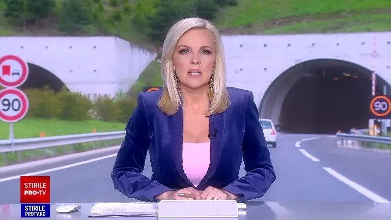 Stadiul lucrărilor de la primul tunel forat în stâncă pe autostrada Sibiu-Pitești. Drumul va avea 123 de km