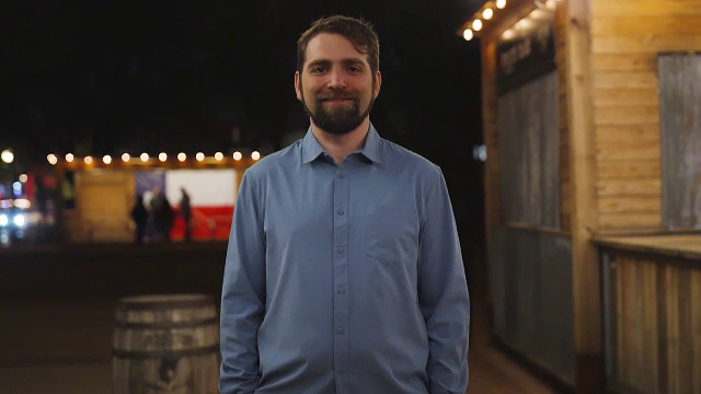 Un american și-a schimbat numele în Oricine Altcineva și vrea să candideze la președinția Statelor Unite